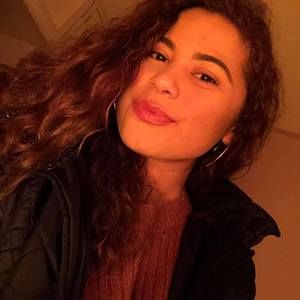 Meet your Posher, Victoria